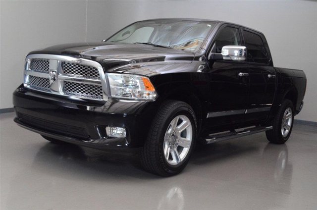 RAM Ram Pickup 2012 photo 1