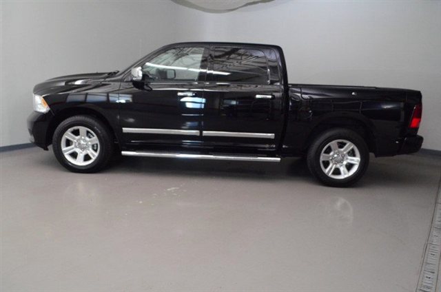 RAM Ram Pickup 2012 photo 4