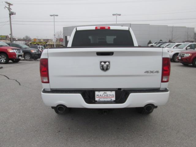 RAM Ram Pickup 2012 photo 1