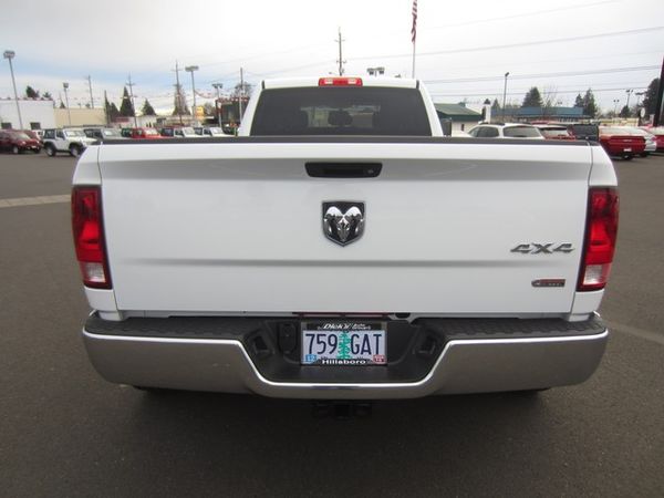 RAM Ram Pickup 2012 photo 4