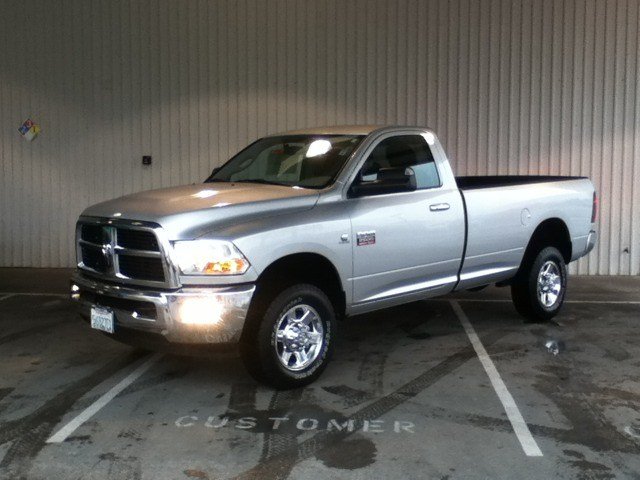 RAM Ram Pickup 2012 photo 3