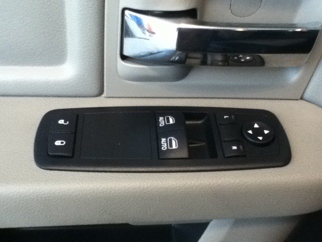 RAM Ram Pickup 2012 photo 5