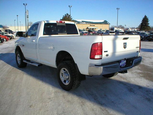 RAM Ram Pickup 2012 photo 2