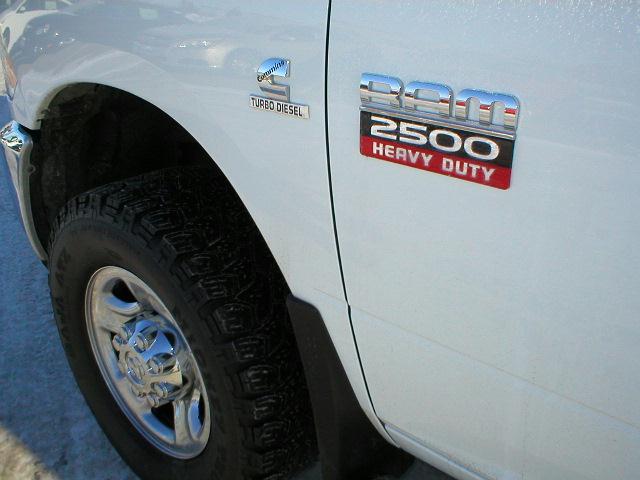 RAM Ram Pickup 2012 photo 5
