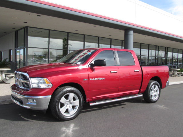 RAM Ram Pickup 2012 photo 3