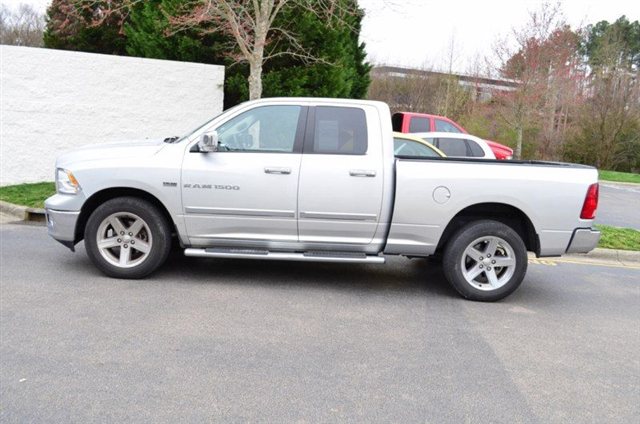 RAM Ram Pickup 2012 photo 1