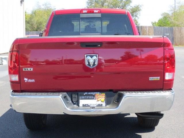 RAM Ram Pickup 2012 photo 3
