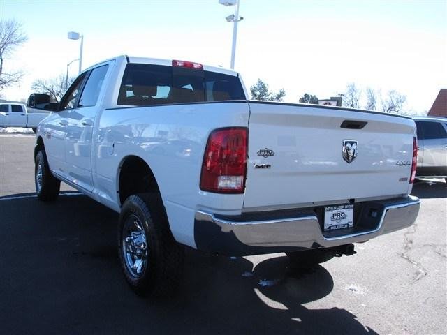 RAM Ram Pickup 2012 photo 2