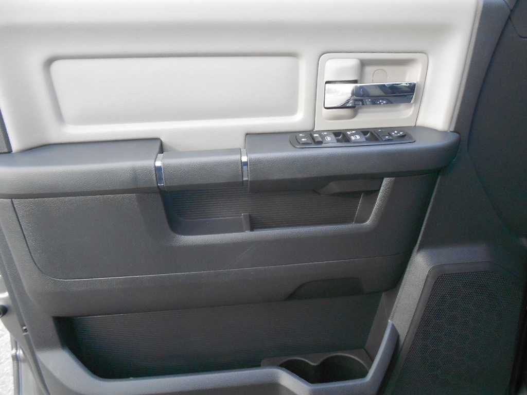 RAM Ram Pickup 2012 photo 2