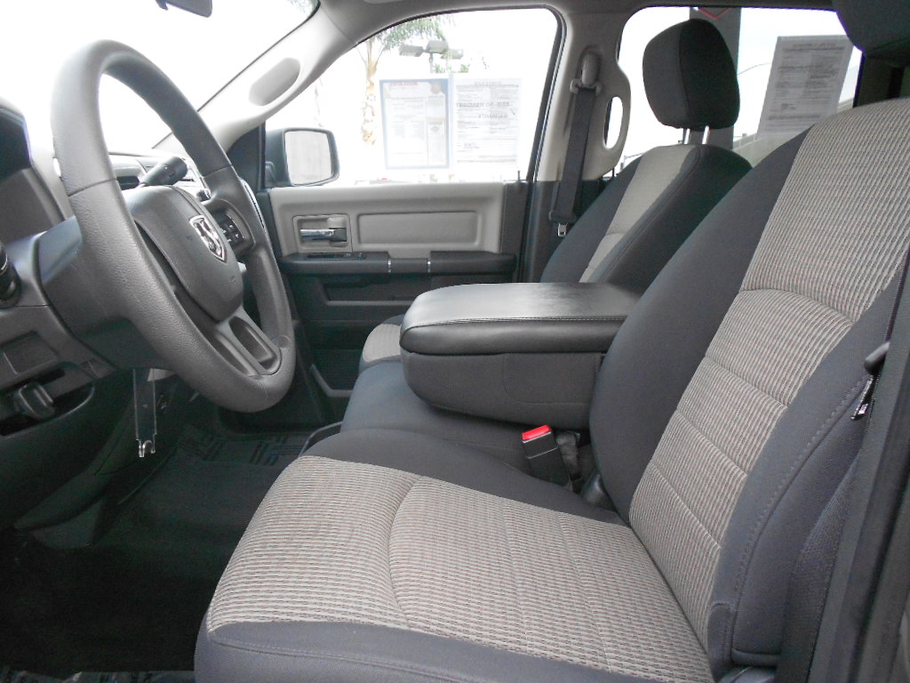 RAM Ram Pickup 2012 photo 3