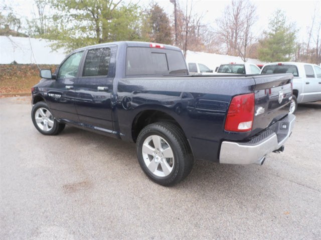 RAM Ram Pickup 2012 photo 1