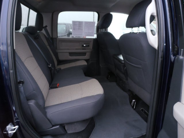RAM Ram Pickup 2012 photo 2
