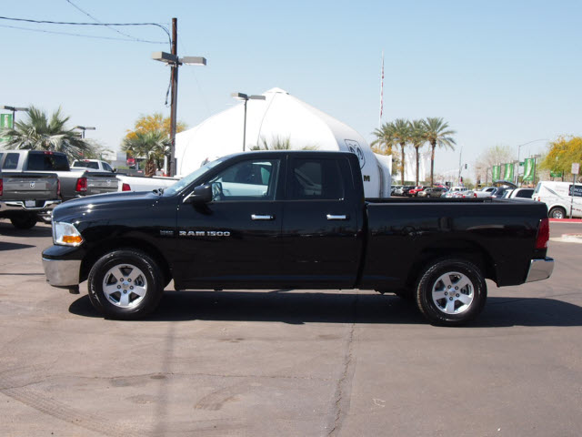 RAM Ram Pickup 2012 photo 2