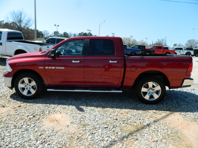 RAM Ram Pickup 2012 photo 1