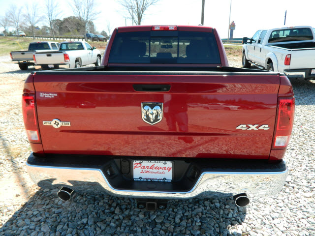 RAM Ram Pickup 2012 photo 4