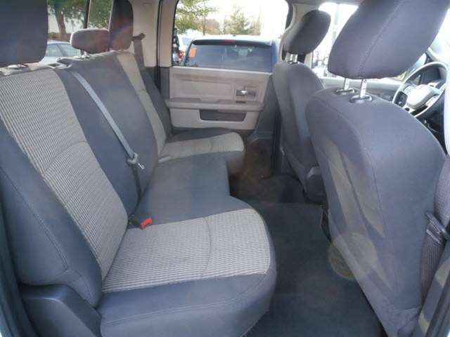 RAM Ram Pickup 2012 photo 4