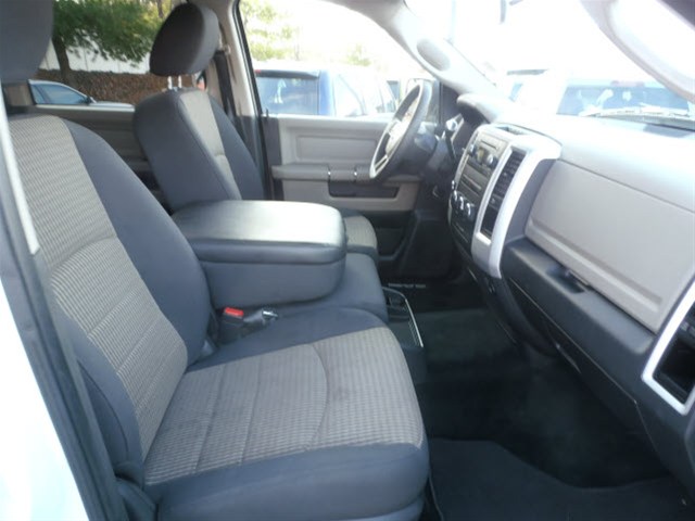 RAM Ram Pickup 2012 photo 5
