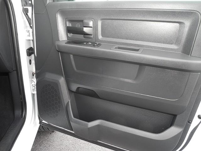 RAM Ram Pickup 2012 photo 2