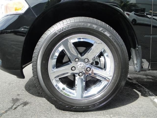 RAM Ram Pickup 2012 photo 1