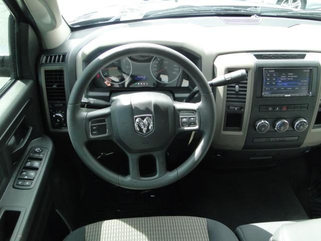 RAM Ram Pickup 2012 photo 5