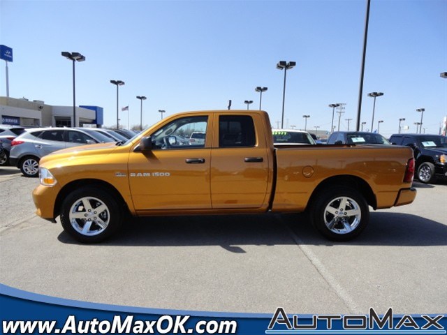 RAM Ram Pickup 2012 photo 3