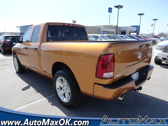 RAM Ram Pickup 2012 photo 4