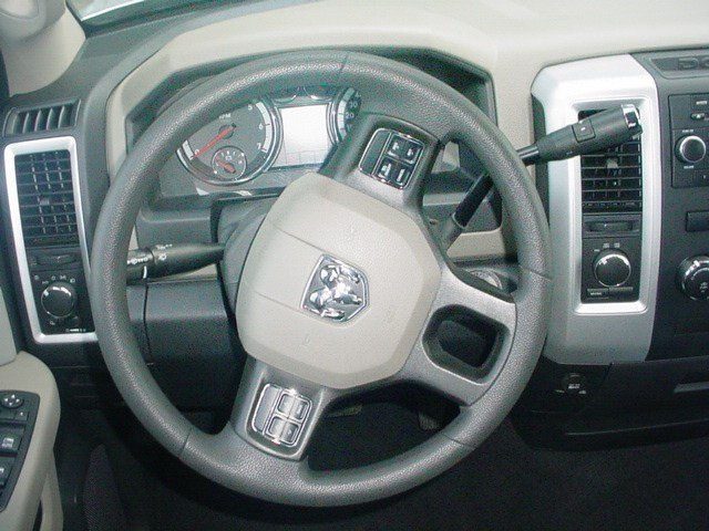 RAM Ram Pickup 2012 photo 1