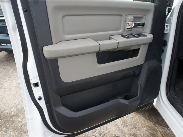 RAM Ram Pickup 2012 photo 4