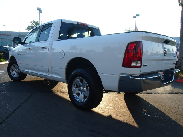 RAM Ram Pickup 2012 photo 1
