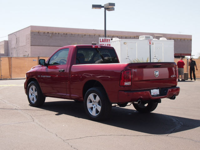RAM Ram Pickup 2012 photo 5