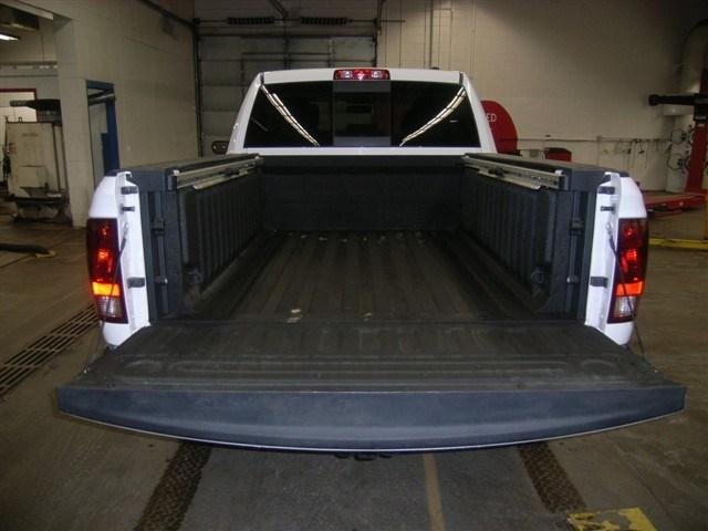 RAM Ram Pickup 2012 photo 2