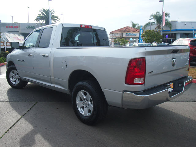 RAM Ram Pickup 2012 photo 5