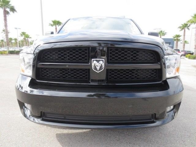 RAM Ram Pickup 2012 photo 5