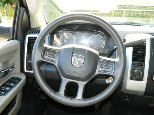 RAM Ram Pickup 2012 photo 3