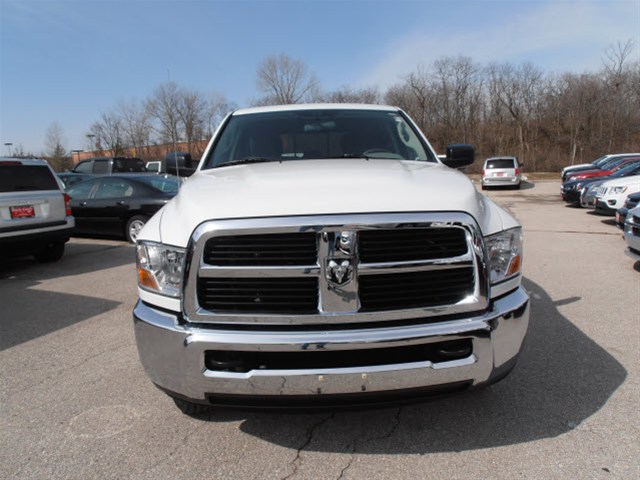 RAM Ram Pickup 2012 photo 1