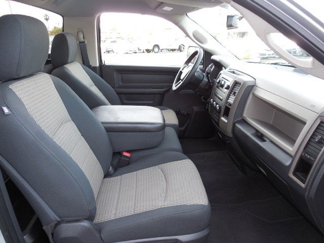 RAM Ram Pickup 2012 photo 5