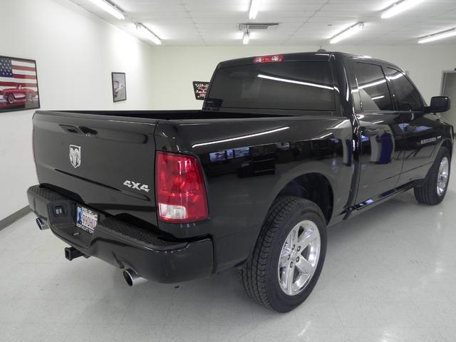 RAM Ram Pickup 2012 photo 1