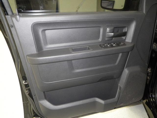 RAM Ram Pickup 2012 photo 3