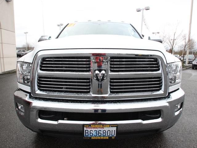 RAM Ram Pickup 2012 photo 3