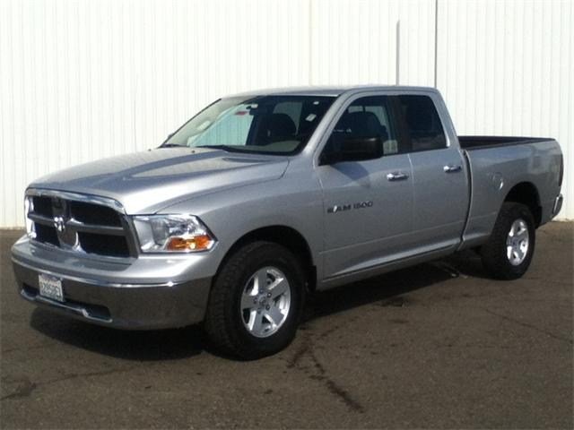 RAM Ram Pickup 2012 photo 2