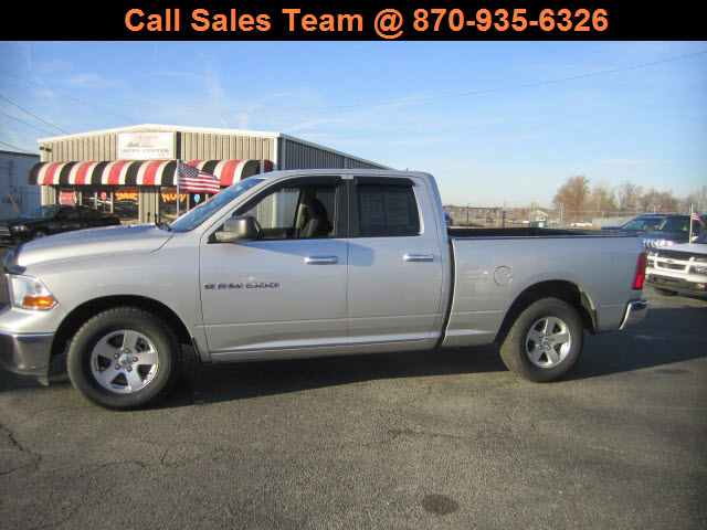 RAM Ram Pickup 2012 photo 1