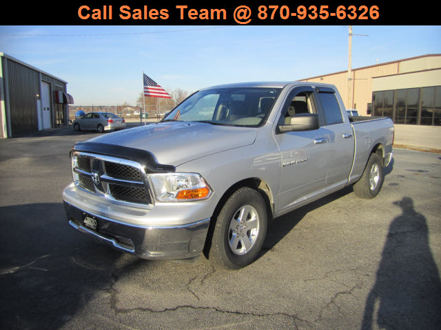 RAM Ram Pickup 2012 photo 2