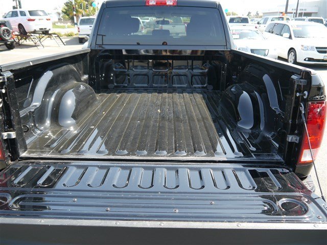 RAM Ram Pickup 2012 photo 1