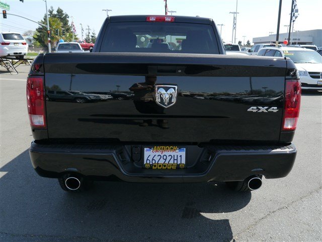 RAM Ram Pickup 2012 photo 3