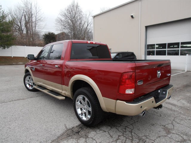 RAM Ram Pickup 2012 photo 2