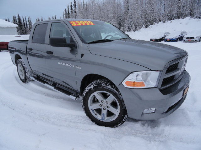 RAM Ram Pickup 2012 photo 1