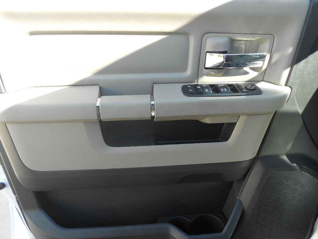 RAM Ram Pickup SLT Unspecified