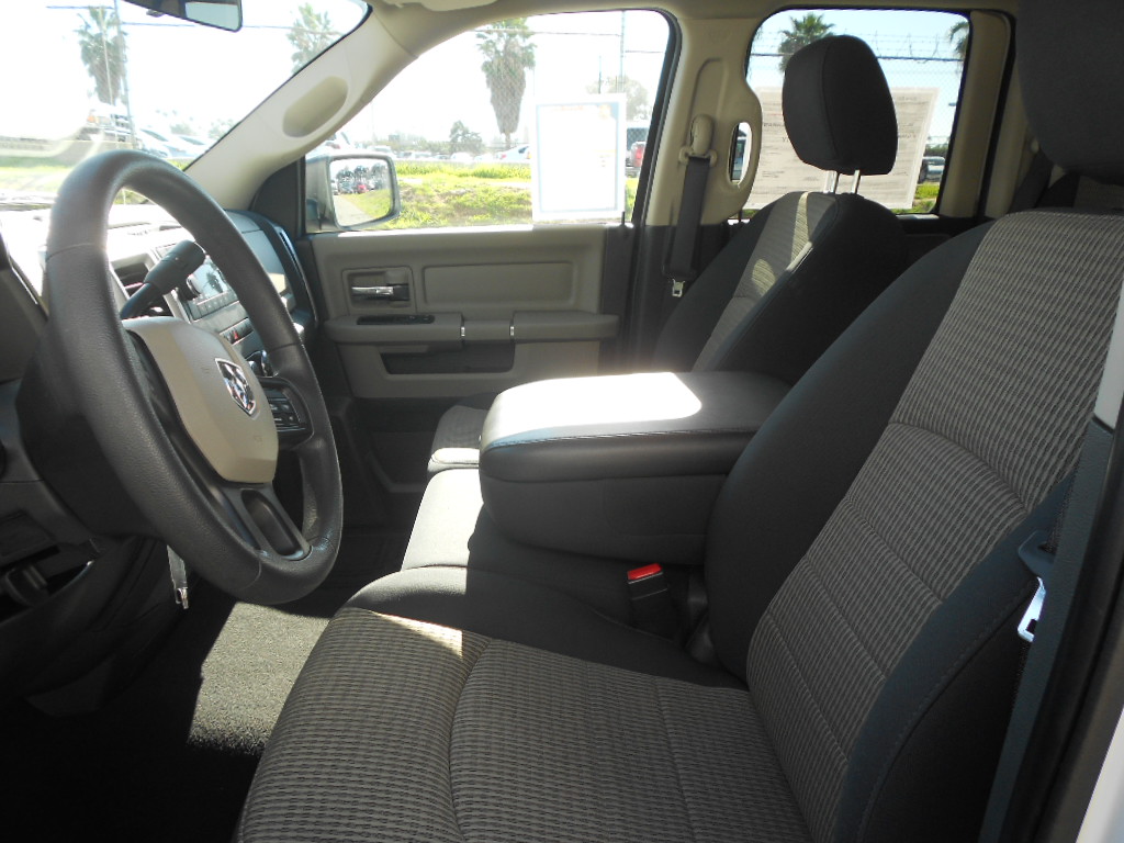 RAM Ram Pickup 2012 photo 1