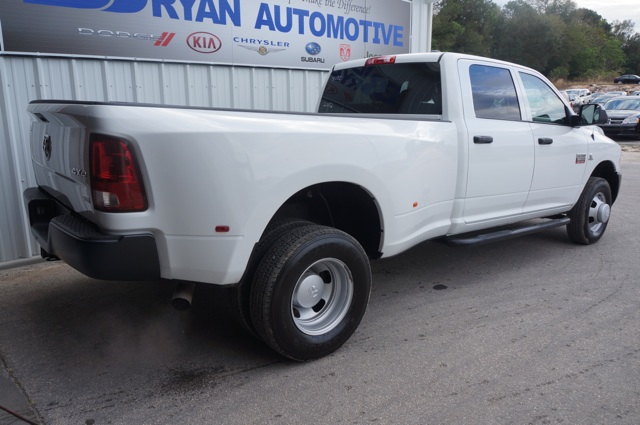 RAM Ram Pickup 2012 photo 2