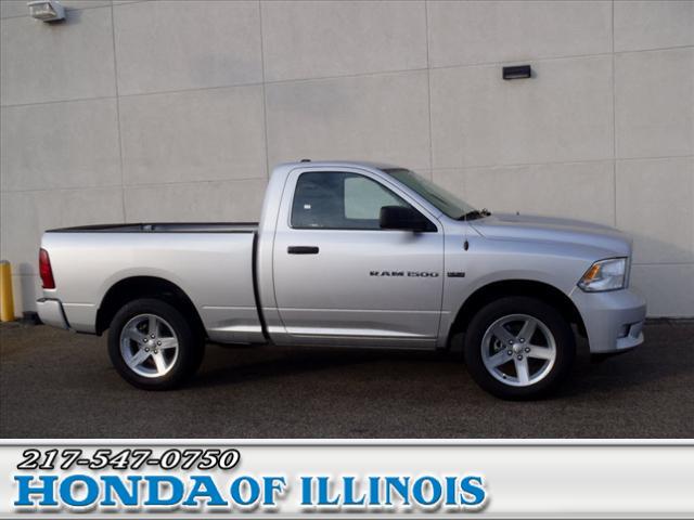 RAM Ram Pickup 2012 photo 3